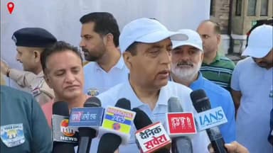 अंतरराष्ट्रीय योग दिवस के अवसर पर नेता प्रतिपक्ष जयराम ठाकुर जी ने प्रदेशवासियों को हार्दिक शुभकामनाएं दीं। उन्होंने कहा कि योग भारतीय संस्कृति की अमूल्य धरोहर है, जो शरीर, मन और आत्मा के संतुलन का मार्ग प्रशस्त करती है।
जयराम ठाकुर ने प्रधानमंत्री नरेंद्र मोदी के उन प्रयासों की सराहना की, जिनके कारण योग को वैश्विक पहचान मिली और आज पूरी दुनिया अंतरराष्ट्रीय योग दिवस मना रही है। उन्होंने कहा कि योग केवल व्यायाम नहीं, बल्कि स्वस्थ और संतुलित जीवन जीने की एक जीवनशैली है।
साथ ही उन्होंने प्रदेश में योग को बढ़ावा देने के लिए किए जा रहे प्रयासों को नाकाफी बताते हुए सरकार से योग शिक्षा, प्रशिक्षण केंद्रों और जनजागरूकता कार्यक्रमों को और अधिक मजबूत करने की मांग की।
#InternationalYogaDay #YogaDay2026 #JaiRamThakur #YogaForHealth #YogaForLife #HealthyLifestyle #FitIndia #Wellness #HimachalPradesh #YogaAwareness #NarendraModi #IndianCulture #WorldYogaDay #Fitness #HealthAndWellbeing हिम संदेश Jairam Thakur Janak Raj