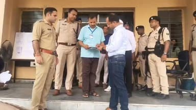 NEET (UG)-2026 परीक्षा के सफल एवं कदाचारमुक्त संचालन हेतु जिला पदाधिकारी एवं पुलिस अधीक्षक ने किया संयुक्त औचक निरीक्षण।