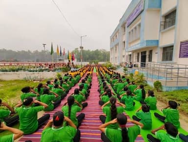 #अंतराष्ट्रीय योग दिवस के मौके पर पश्चिम चंपारण जिले के विभिन्न जगहों पर योग कार्यक्रम का हुआ आयोजन
#NetworkBihar
#internationalyog #Bettiahpolice #Bettiahsp #BettiahDM
#Bettiah
#InternationalYogaDay