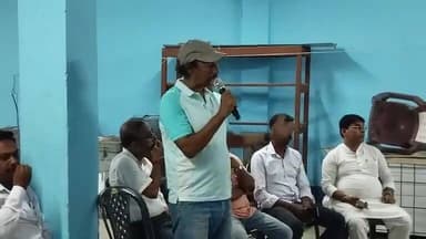 লালগোলা থানায় মহরম কে কেন্দ্র করে প্রস্তুতি সভা, উপস্থিত রয়েছে বিভিন্ন মহরম কমিটির সদস্য রা বিভিন্ন রাজনৈতিক ব্যক্তিত্ব।