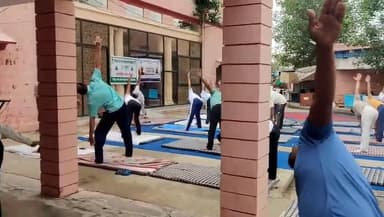 करें योग, रहे निरोग" के संकल्प के साथ न्यायालय और थाना परिसरों में हुआ योगाभ्यास #live #viral #yoga