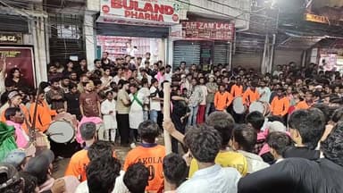 मुहर्रम की पांचवीं के दिन अखाड़ा धारियों को ने सजाई महफ़िल