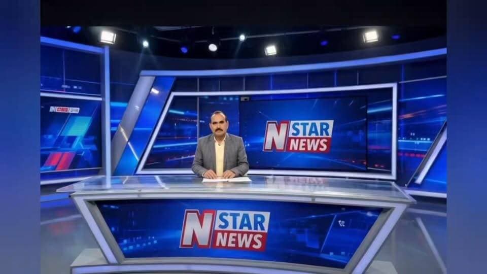 जिला विकास समन्वय एवं निगरानी समिति (दिशा) की बैठक में केंद्र और राज्य सरकार की 40 से अधिक योजनाओं की समीक्षा की गई। सांसद सुरेश कश्यप ने अधिकारियों को योजनाओं को तय समयसीमा में पूरा करने और जनता को बेहतर लाभ पहुंचाने के निर्देश दिए।
#SureshKashyap #DISHAMeeting #HimachalPradesh #DevelopmentWorks #GovernmentSchemes #BJP #Shimla #PublicWelfare #DevelopmentReview #HimachalNews #NStarNews #BreakingNews #ViralNews #FacebookViral #NewsUpdate