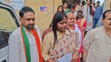 सरगुजा जिले के नगर निगम महापौर मंजूषा भगत ऑडियो वायरल को लेकर थाने पहुंचे वहीं मंजूषा भगत हुई भावुक आखिर जिम्मेदार कौन है इसका