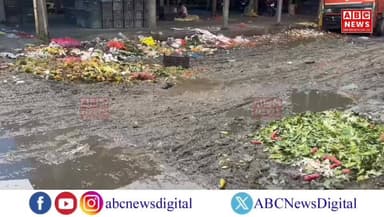 বৰপেটাৰোডৰ পাইকাৰী শাক-পাচলি বজাৰৰ শোচনীয় দুৰৱস্থা; জীয়াতু ভুগিছে ক্ৰেতা-বিক্ৰেতা