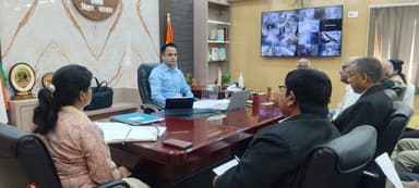 स्पीडी ट्रायल से संबंधित लंबित वादों की समीक्षा बैठक करते हुए आनंद शर्मा जिला पदाधिकारी, मधुबनी।
#MadhubaniFirst https://t.co/p6lDR1hj0W