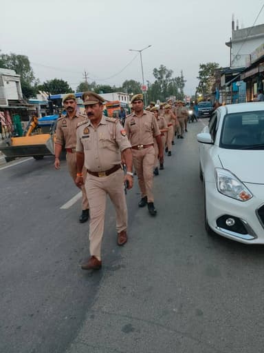 पुलिस अधीक्षक पीलीभीत के निर्देशन में थाना बरखेड़ा पुलिस द्वारा अपराध नियंत्रण, शान्ति एवं कानून-व्यवस्था सुदृढ़ बनाए रखने हेतु मुख्य मार्गों, बाजारों व भीड़-भाड़ वाले क्षेत्रों में फुट पेट्रोलिंग कर सतर्क निगरानी की गई।
#UPPolice https://t.co/570jbm7fXf