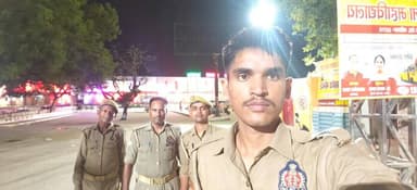 #रात्रि_गश्त_व_चेकिंग #SPBallia श्री ओमवीर सिंह के निर्देशन में जनपद में शांति,सुरक्षा एवं कानून व्यवस्था बनाए रखने के दृष्टिगत #Ps_उभांव पुलिस द्वारा रात्रि में निरन्तर भ्रमणशील रहते हुए संदिग्ध व्यक्तियों/वाहनो की चेकिंग की जा रही है।
#बलिया #BalliaPolice
@dgpup
@Uppolice https://t.co/mZWvHx5DeH