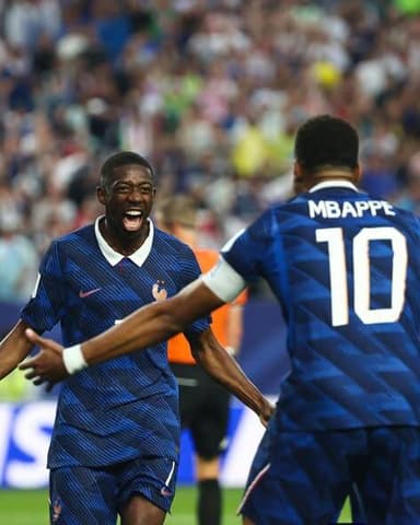 KYLIAN MBAPPÉ AGAIN ⚽️⚽️
16 WORLD CUP GOALS.