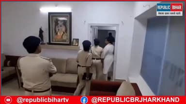 Tejpratap Yadav ने अपने PA के खिलाफ शिकायत दर्ज कराया चोरी करने का आरोप लगाया है
#bharttiwari #PatnaNews #BiharNews #trendingvideo #Muzaffarpur #TejPratapYadav