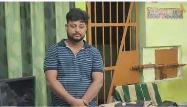 ବେଆଇନ ଡୁପ୍ଲିକେଟ ଲଟେରୀ ଟିକେଟ ବିକ୍ରି ଅଭିଯୋଗରେ ଜଳେଶ୍ୱର ଥାନା ଅନ୍ତର୍ଗତ ଝାଡ଼େଶ୍ୱରପୁର ବସ୍ତି ଅଂଚଳରେ ଥିବା ଏକ ଘରେ ପୋଲିସର ଚଢ଼ାଉ
#jaleswar #police #lotery #jhadeswarpur #balasore CMO Odisha Surajtv Surajtv Odia #spbalasore