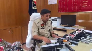“जुबान संभाल कर बात करिए”
पत्रकार के सवाल पर भड़के हांसी के पुलिस अधीक्षक विनोद कुमार।