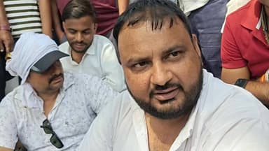 भाजपा नेता और जिला पंचायत उपाध्यक्ष नीरज जाट का पुलिस अधीक्षक सुधीर कुमार अग्रवाल पर आरोप, SP ने दी भाजपा नेता को जमीन में गाड़ने की धमकी!
#श्योपुर #sheopur #mpnews #chambaltv #bjp