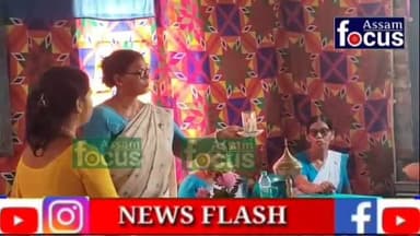 কলাইগাঁও শংকৰদেৱ শিশু নিকেতনৰ মাতৃ কৰ্মশালা সামৰণি ।
কৰ্মশালাত অংকুৰ মুকুল শ্ৰেনীৰ মাতৃসকলৰ সত্তৰ গৰাকীৰ অংশ গ্ৰহন ।
নিকেতনৰ প্ৰধান আৰ্চায্যা মৰমী শইকীয়াৰ সভাপতিত্বত অনুষ্ঠিত হোৱা কৰ্মশালাত সমল ব্যক্তিহিচাপে উপস্থিত থাকে মাজবাট শংকৰদেৱ বিদ্যা নিকেতনৰ আৰ্চায্যা তথা তেজপুৰ বিভাগৰ শিশু বাটিকা গোলাপী মণ্ডলে ।