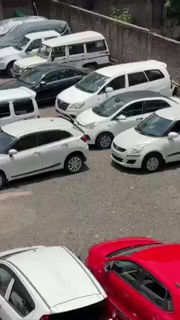 🚗🔥 वाहन खरीदने का सुनहरा मौका! 🔥🚗श्रीराम ऑटोमॉल इंदौर लेकर आ रहा है भव्य वाहन नीलामी का आयोजन।