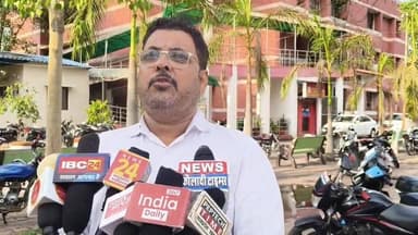 चेक में कथित छेड़छाड़ कर झूठी शिकायत का मामला: भाजपा पार्षद राजीव जैन के खिलाफ न्यायालय ने दर्ज किया प्रकरण
टीकमगढ़। जिला न्यायालय टीकमगढ़ ने नगर पालिका परिषद के वार्ड क्रमांक 17 के भाजपा पार्षद राजीव जैन के खिलाफ चेक में कथित छेड़छाड़ कर झूठी शिकायत दर्ज कराने के मामले में प्रकरण दर्ज कर ट्रायल शुरू करने के आदेश दिए हैं। मुख्य न्यायिक मजिस्ट्रेट द्वारा मंगलवार को जारी आदेश के बाद यह मामला एक बार फिर चर्चा में आ गया है।