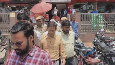 फायर सिस्टम चेकिंग के दौरान कड़े तेवर में दिखे सदर एसडीएम, लापरवाही पर जताई नाराजगी #khabareAbhiTak Khabare Abhi Tak