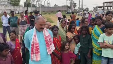 रफीगंज के अरथुआ गांव स्थित इंजीनियरिंग कॉलेज के समीप धावा नदी में पति से विवाद के बाद महिला ने दो मासूम बेटियों संग नदी में लगाई छलांग, तीनों की मौत
#रफीगंज #RafiganjNewsChannel #Crimenews #BreakingNews