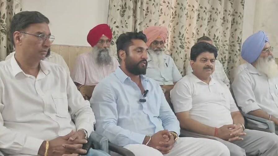 LIVE: 26 जून को पांवटा साहिब में आयोजित होगा सैनी प्रतिभा सम्मान समारोह, अधिक जानकारी दे रहे ऑल इंडिया सैनी सेवा समाज के पदाधिकारी...
#सबसेतेजखबर #HimachalNews #himachalpradesh