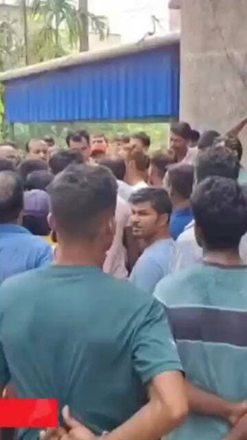 বাড়ীর উঠোন থেকে উদ্ধার পাকিস্তানের পতাকা, উত্তেজনা দুর্গাপুরে