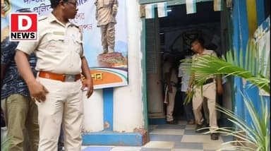 'জমি মাফিয়া থেকে চাকরির প্রতিশ্রুতি দিয়ে টাকা তোলা পাশাপাশি রয়েছে নার্সিংহোমের মালিক কে সুবিধে পাইয়ে দেওয়া ও স্বাস্থ্য সাথী কার্ডে কাটমানির অভিযোগ' শালবনী থেকে মেদিনীপুর কোতোয়ালি সব জায়গায় অভিযোগ দায়ের আর সেই ঘটনায় জেল হেফাজতের পাশাপাশি পুলিশে হেফাজত তৃণমূল জেলা সভাপতি,প্রাক্তন বিধায়ক সুজয় হাজরার। এত ঘটনার পরেও মুখে কুলুপ নেতার। বারবার জিজ্ঞেস করেও উত্তর মিলল না কিছুতেই
#DNews #Kotwali #Midnapore #SujoyHazra #TMC