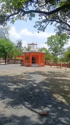Sant Shiromani Ravidas ji plant pratishthan ja rahi hai aap sabhi Sadar aamantrit Hain Nala paar kar rahti dinank 256 26