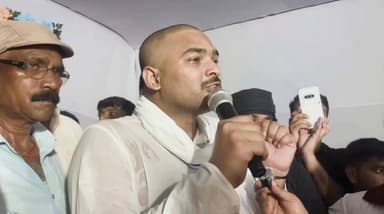 हमें बर्बाद कर दिया गया!" रोशन आनंद का बड़ा आरोप | फैजल खान और RS प्रसाद पर फूटा गुस्सा, वापसी का किया ऐलान
#RoshanAnand #FaisalKhan #RSPrasad #BreakingNews #BiharNews #ViralNews #LatestNews #HindiNews #NewsUpdate #ExpressNewsNetwork