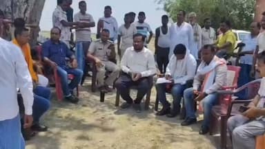 वीर कुवार बाबा के स्थान को क्षति पहुंचाने के मामले में शांति समिति की बैठक आयोजित
#रफीगंज #औरंगाबाद #RafiganjNewsChannel #RafiganjNews