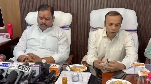 बिहार का बड़ा फैसला! गन्ना उद्योग में निवेशकों के लिए नई प्रोत्साहन नीति, देश में बना पहला राज्य
#Bihar #BiharNews #SugarIndustry #SugarMill #Ethanol #CBG #Investment #BreakingNews #Trending #ViralNews #ExposeHindustan