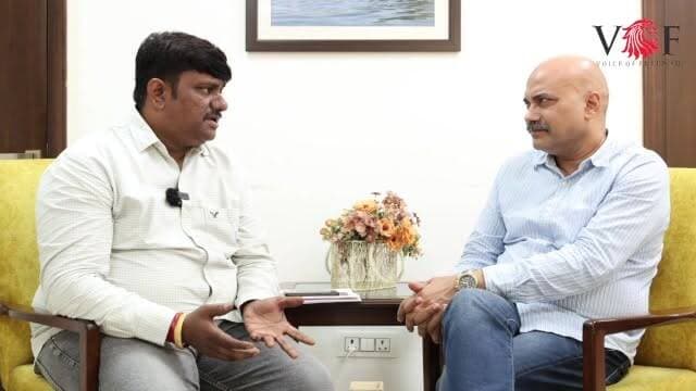 बेटी और धेवती क़सम उठा ले, डील यही कैंसिल...
संगीतज्ञ मनमोहन भारद्वाज के साथ विवाद पर क्या बोले कीर्ति सागर
#property
#musician
#SaleAlert
#purchase
#PropertyDealer
#sainikcolony
#faridabad
#voiceoffaridabad
#Voiceoffreedom