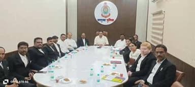 अंबिकापुर ,डीआईजी एवं एसएसपी सरगुजा श्री राजेश अग्रवाल ने पूर्व लंबित दोषमुक्ति के प्रकरण की समीक्षा हेतु ली साझा बैठक!