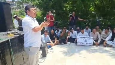 बात निकलेगी तो दूर तलक जायेगी
पहाड़ अब अपने दर्द की वजह पूछेगा..?
#जयपहाड़जयपहाड़ी
#उक्रांद