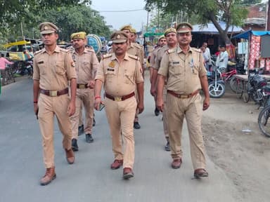 #SP_RBL @Ravi_KumarIPS के निर्देशन में जनपदीय पुलिस द्वारा अपने-अपने थाना क्षेत्र अन्तर्गत शांति एवं कानून व्यवस्था के दृष्टिगत पैदल गश्त की गयी-
@Uppolice
@dgpup
@adgzonelucknow
@Igrangelucknow https://t.co/zAmltjWPYl