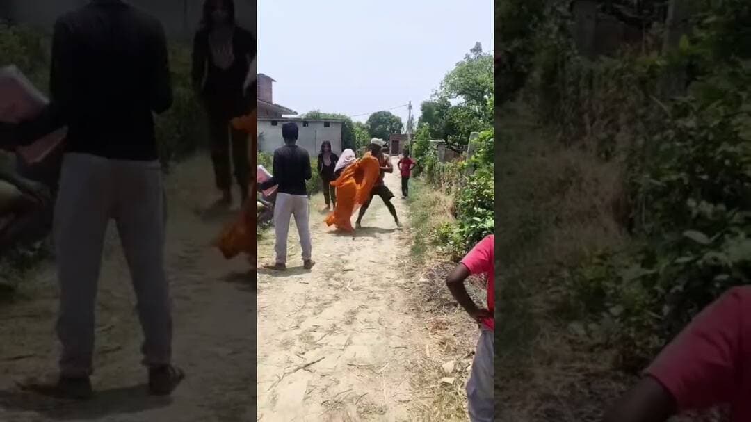 #मेजा के रुद्रपुर में #गरीब के जमीन को #दबंग कर रहे हैं जबरन कब्जा