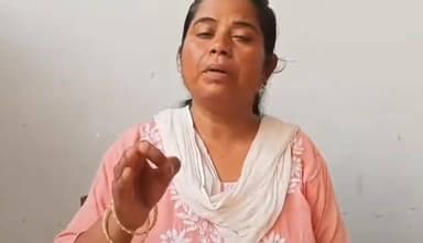 विश्वास का जवाब गिरफ्तारी?
दिनभर प्रशासन की ओर से शांतिपूर्ण वार्ता का आश्वासन दिया गया। कल शाम पंचकूला के SDM, ACP एवं डिप्टी CMO ने कहा था कि हमारी मांगों पर सरकार की ओर से सकारात्मक बातचीत होने की बात चल रही है।
लेकिन देर रात लगभग 11:30 बजे, आमरण अनशन पर बैठे पुरुष और महिला अभ्यर्थियों को भारी पुलिस बल की मौजूदगी में हिरासत में ले लिया गया।
क्या शांतिपूर्ण आंदोलन का यही परिणाम होगा?
हमारी मांग केवल न्याय और समाधान की है।
#जस्टिस #nayabsainiofficial #ranbirgangwa #JusticeForAspirants #raonarbirsingh #MahilaSashaktikaran #Mahipaldhanda #aamrananshan