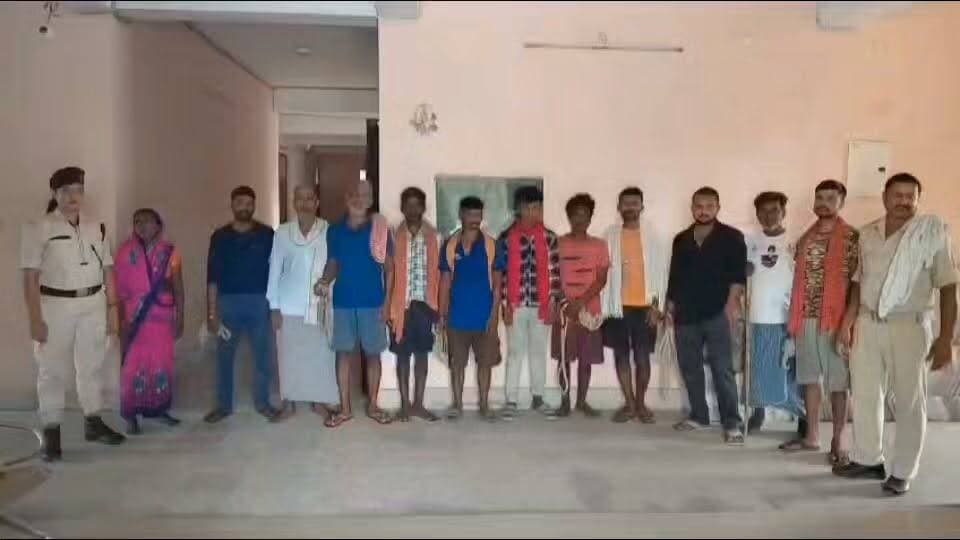 लखीसराय में दो शराब तस्कर एवं 10 शराबी गिरफतार #bihar #lakhisarai #Crime #Excise #police