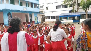 নেশা মুক্ত দেশ গড়ার শপথ বাক্য পাঠ রামপুরহাট উচ্চ বালিকা বিদ্যালয়
#NeshaMuktBharat
#DrugFreeIndia
#SayNoToDrugs
#NashaMuktAbhiyan
#Rampurhat
#RampurhatGirlsHighSchool
#Birbhum
#WestBengal
#AntiDrugCampaign
#DrugFreeYouth
#StudentAwareness