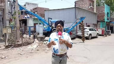 VOF पर ख़बर चलने के बाद हरकत मे आया बिजली विभाग,
JE द्वारा मकान मालिक के खिलाफ़ मुक़दमा दर्ज कराने की धमकी के बावजूद हटाने पड़े गाढ़े गए खम्बे l
#Dhbvn
#SDO_RISHABH_GUPTA
#NIT2