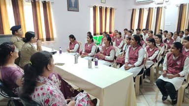 ऑपरेशन सेफ क्लिक अभियान के तहत साइबर सुरक्षा क्विज प्रतियोगिता आयोजित
ऑपरेशन सेफ क्लिक अभियान के अंतर्गत #दतिया पुलिस द्वारा होली क्रॉस स्कूल में साइबर सुरक्षा जागरूकता हेतु क्विज प्रतियोगिता आयोजित की गई।
प्रतियोगिता में छात्र-छात्राओं ने उत्साहपूर्वक भाग लेकर साइबर अपराध, ऑनलाइन ठगी, फर्जी लिंक, ओटीपी फ्रॉड एवं डिजिटल सुरक्षा से जुड़े प्रश्नों के उत्तर दिए।
प्रतियोगिता में उत्कृष्ट प्रदर्शन करने वाले विद्यार्थियों को सम्मानित किया गया। इस अवसर पर विद्यार्थियों को साइबर अपराधों से बचाव के उपाय बताते हुए किसी भी प्रकार की साइबर ठगी होने पर तत्काल राष्ट्रीय साइबर हेल्पलाइन 1930 एवं साइबर क्राइम पोर्टल पर शिकायत दर्ज कराने की जानकारी दी गई। साथ ही सुरक्षित डिजिटल व्यवहार अपनाने एवं दूसरों को भी जागरूक करने के लिए प्रेरित किया गया।
#CMMadhyaPradesh #JansamparkMP #datia #OperationSafeClicK #CyberSafety #CyberAwareness #DatiaPolice
