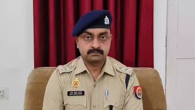 #BijnorPolice
थाना कोतवाली शहर क्षेत्रान्तर्गत चांदपुर तिराहे पर तैनात यातायात आरक्षी के साथ मोटरसाइकिल सवार युवको द्वारा अभद्र व्यवहार किये जाने पर स्थानीय पुलिस द्वारा की जा रही कार्यवाही के संबंध में क्षेत्राधिकारी नगर, जनपद बिजनौर की बाइट ।
#UPPolice https://t.co/fj0I5JyHBf