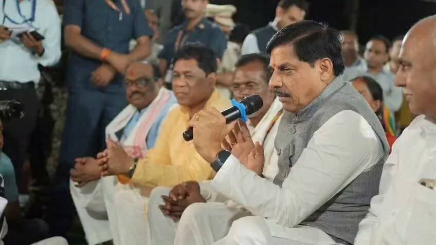 शादियों में फिजूलखर्ची को लेकर CM डॉ. मोहन यादव का बड़ा बयान! #CMOMadhyaPradesh #DrMohanYadav #SocialReform #MPNews #BreakingNews #HKNewsSeoni #MadhyaPradesh #SocialAwareness
