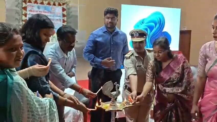 मुंगेर में कन्या जन्मोत्सव सह सम्मान समारोह आयोजित, बेटियों के सम्मान और सशक्तीकरण का लिया गया संकल्प
#MungerNews #पब्लिकन्यूजमुंगेर #bihar