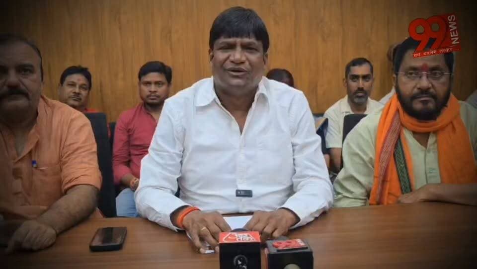निरसा विधायक के आरोपों पर सांसद ढुलू महतो का पलटवार, अवैध खनन और कोयला कारोबार को लेकर लगाए गंभीर आरोप, सांसद ढुल्लू महतो ने अपनी तल्ख किए तेवर
#Dhanbad #DhulluMahato #Nirsa #PoliticalClash #IllegalMining #CoalNews #JharkhandPolitics #BJP #JharkhandNews #BreakingNews