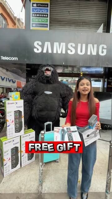 Agar aap naya smartphone lene ka plan bana rahe ho, to pehle Bank More, Dhanbad me located Krish Telecom zarur visit karo! 😍
🎉 Har mobile purchase par 6 se 10 FREE Gifts 🛡️ Unlimited FREE Tempered Glass 💥 Top brands ke smartphones par zabardast offers aur best deals!
Ek phone ke saath itne saare gifts ka offer baar-baar nahi milta! 😍
📍 Location: Krish Telecom, Bank More, Dhanbad
📲 Jaldi visit karo aur apna favourite smartphone best deal ke saath ghar le jao!
Tag karo us dost ko jo naya phone lene ka plan bana raha hai! 👇🔥
☎️9939593900
#dhanbad #jharkhand #mobile #mobileoffer #reels