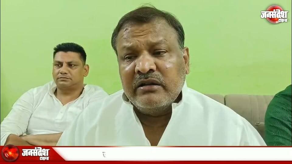 प्रशासन Vs सपा! अखिलेश के जन्मदिन पर वाराणसी में हाई वोल्टेज ड्रामा, प्रदेश सचिव लालू यादव घर में नजरबंद, सियासत गरमाई.. #VaranasiNews #LaluYadav #SPLeader #HouseArrest #AkhileshYadav #BirthdayCelebration #VaranasiPolitics #SPVsPrashasan #Nazarband #BanarasNews #KashiNews #UPPolitics #LoktantraKaHanan #PrashasanKiKaryavahi #VaranasiUpdate #Akhilesh53rdBirthday #MaaSheetlaMandir #SiyasiVivad #PurvanchalPolitics #SPProtest #VaranasiPolice #BayanParBawaal #BirthdayVivad #UPNews #BanarasUpdate #SapaaNeta #PrashasanVsSapa #KanoonVyavastha #PoliticalTension #VaranasiAdministration