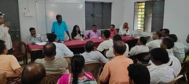 बेलागंज प्रखंड कृषि कार्यालय परिसर में उ/र्व/र/क. नि/ग/रा/नी समिति की हुई बैठक