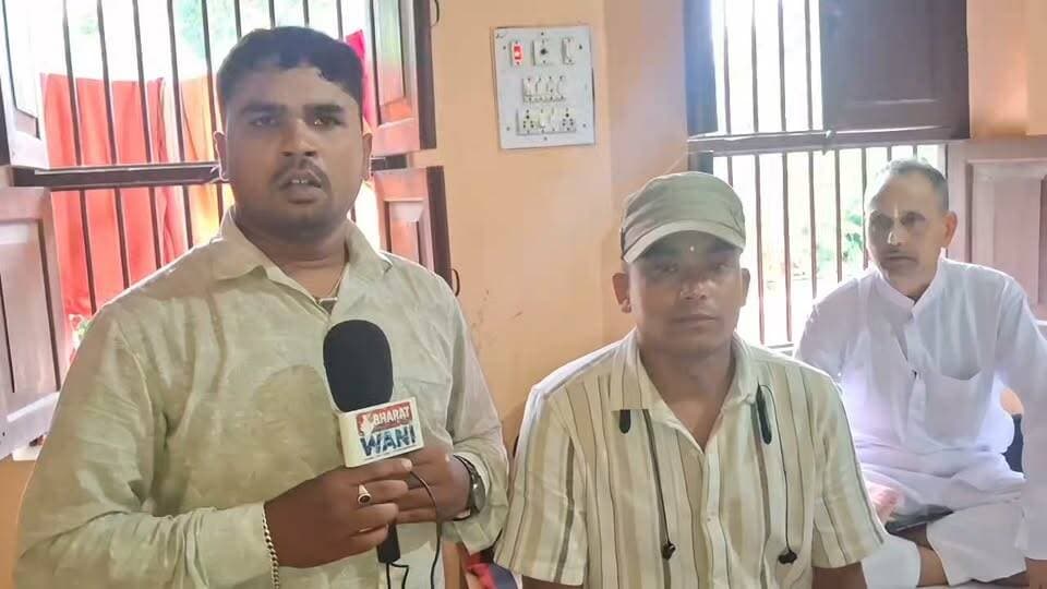 “आख़िर लोग क्यों जुड़ते जा रहे हैं कबीर पंथ से? वजह जानेंगे तो आप भी सोच में पड़ जाएंगे! 🔥”
#KabirPanth #KabirSahib #KabirVani #Spirituality #KabirFollowers #Truth #Humanity #ViralReel #BiharNews #Rosera