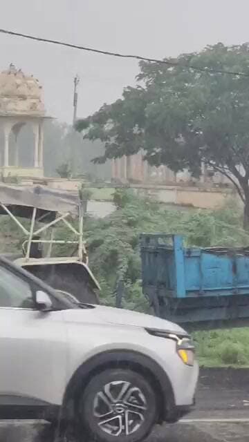 દાહોદના લીમડી સહિત આસપાસના વિસ્તારોમાં સતત બીજા દિવસે મેઘરાજાની મહેર #dahod #varsad #limdi #news