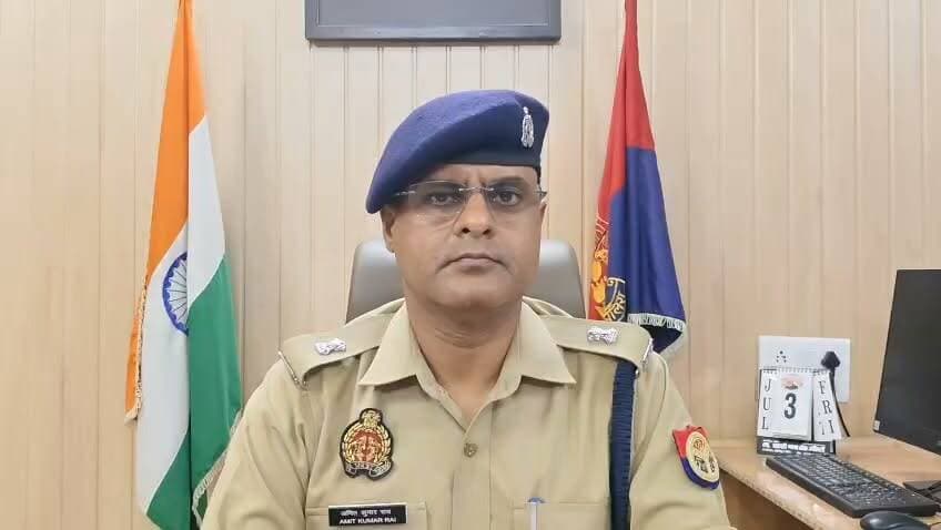 #LakhimpurKheri: पुलिस ने स्मैक माफिया की तोड़ी कमर,,400 ग्राम स्मैक के साथ 4 शातिर इंटरनेशनल अपराधियों को किया गिरफ्तार,, पकड़ी गई इसमें की अंतरराष्ट्रीय बाजार में अनुमानित कीमत 2 करोड़ 80 लाख बताई गई,, भारत ,नेपाल समेत कई देशों में करते थे इसमें की तस्करी, पलिया कोतवाली का मामला.
#lakhimpurkherinews #LakhimpurKheri #CMYogiAdityanath
