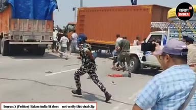 भोजपुर भरत एनकाउंटर के बाद पुलिस दौड़ा दौड़ा कर बजा रही लाठी #shorts #video #viral #bharattiwari #salamindia18 #viralvi